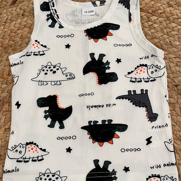 Boys short set - Picture 2 of 3